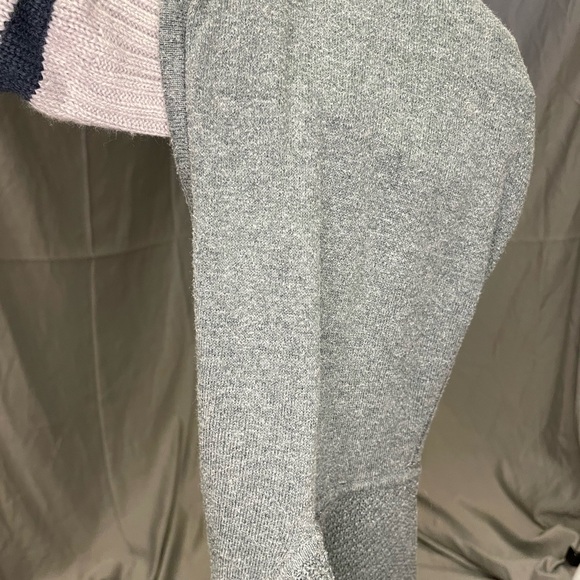 Dakini Women's Grayish Green Hooded Sweater - Picture 8 of 10